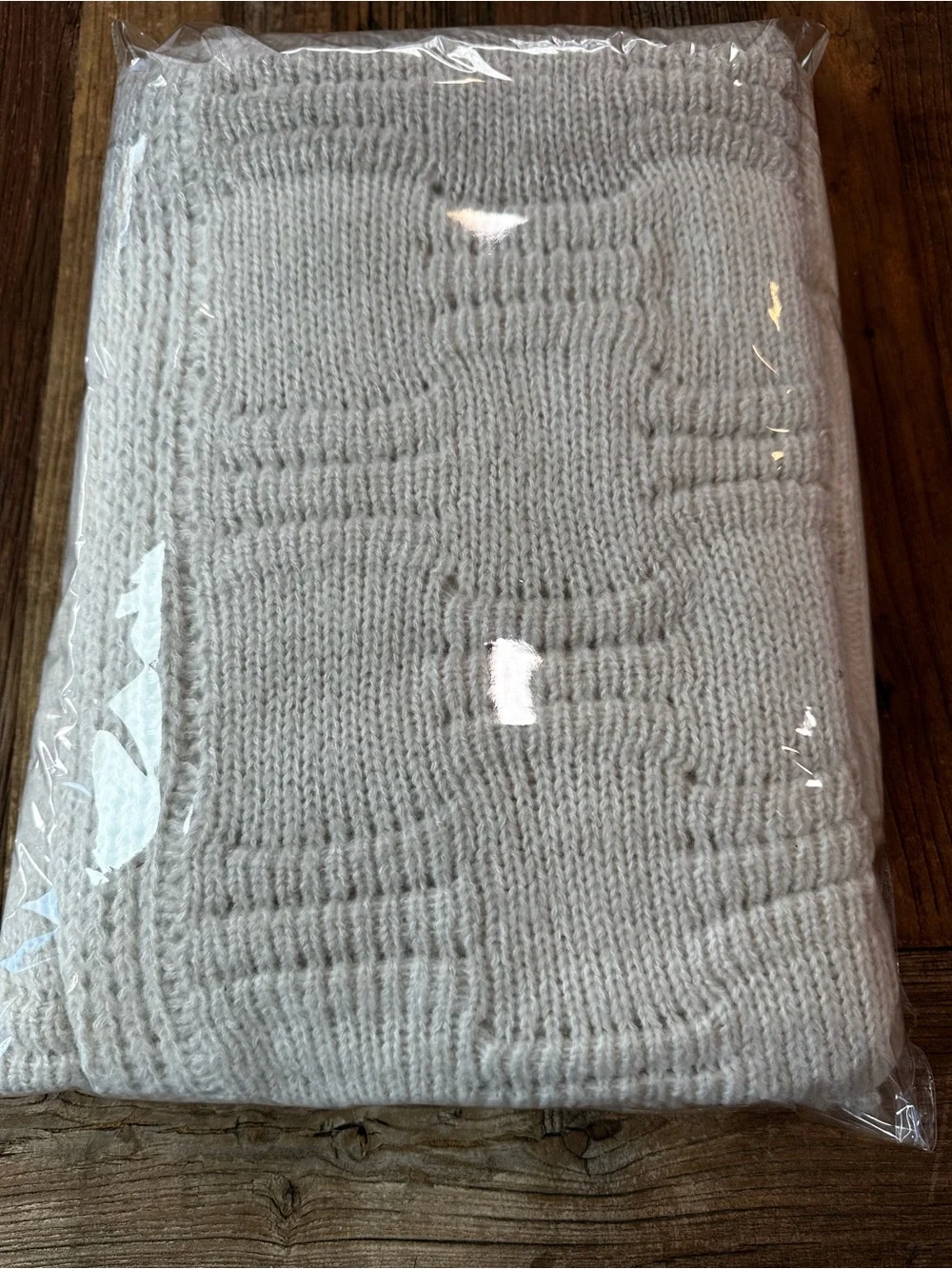 UGG Light cream beige  Cable Knit Throw Blanket